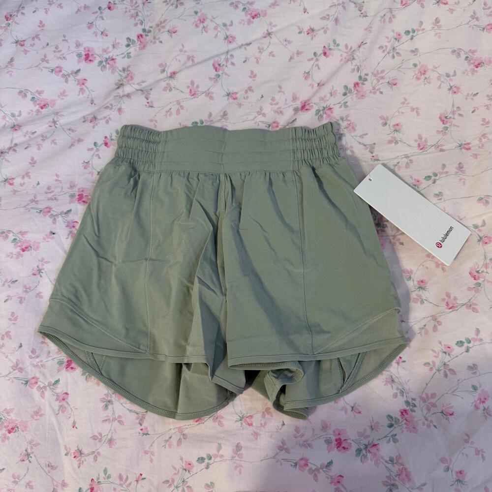 Lululemon Athletica Hotty Hot LR Short